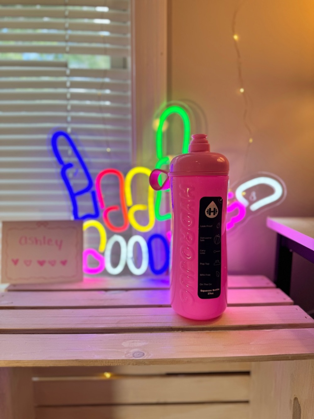 HydroJug Bubblegum Squeeze Water Bottle NWT
